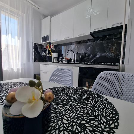 Apartament Central Pe Pietonala Nr2 Хунедоара Екстериор снимка