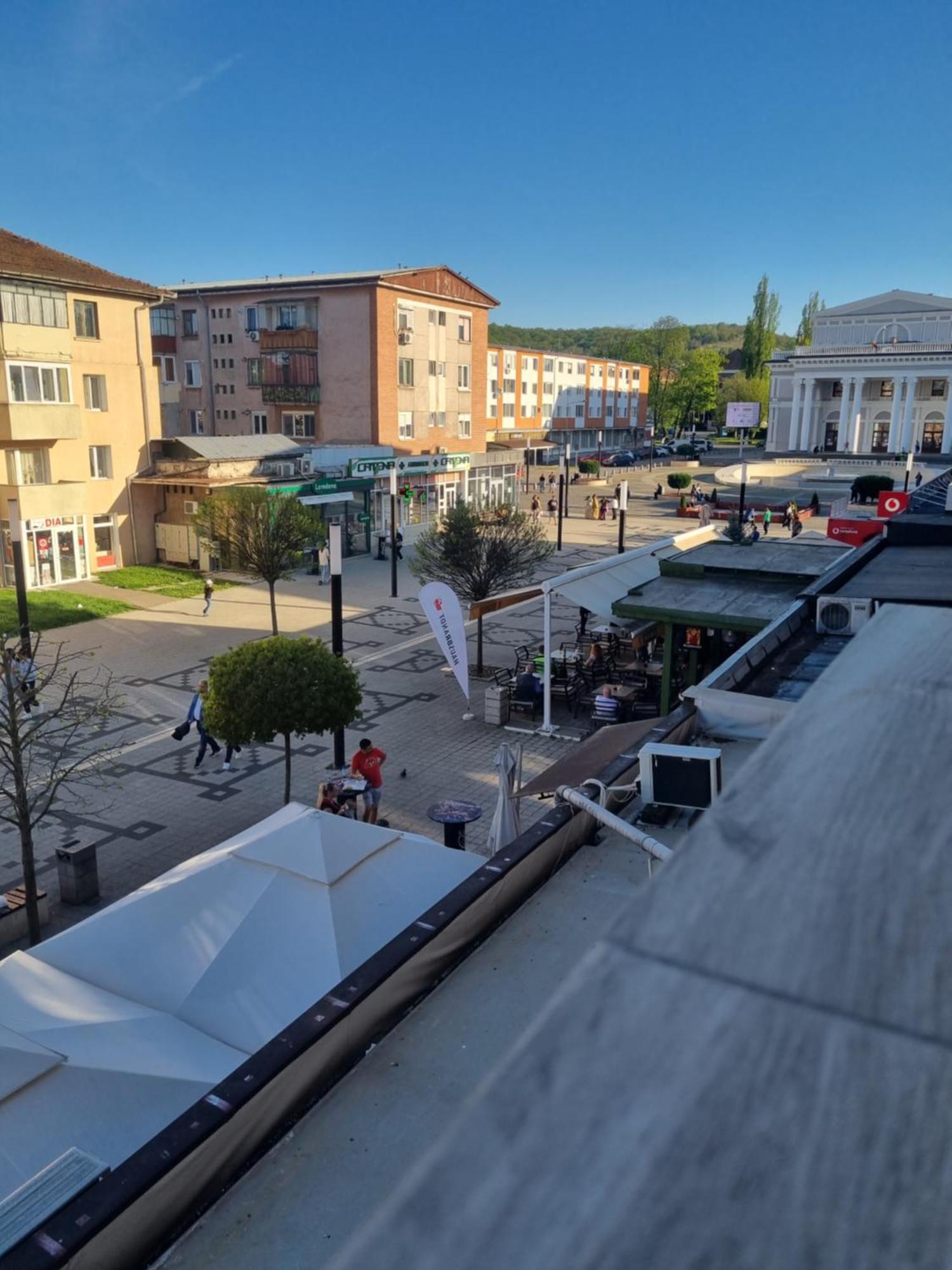 Apartament Central Pe Pietonala Nr2 Хунедоара Екстериор снимка