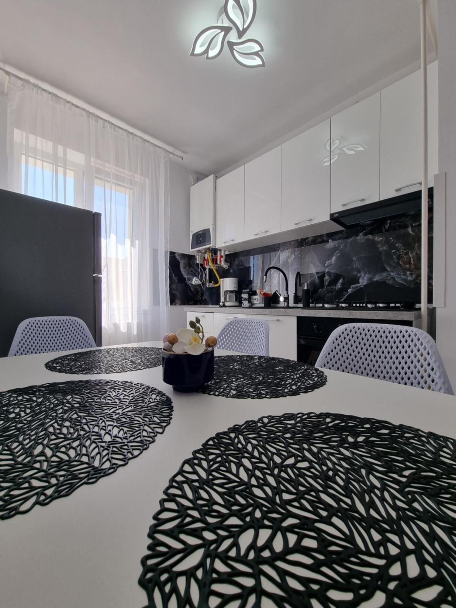 Apartament Central Pe Pietonala Nr2 Хунедоара Екстериор снимка