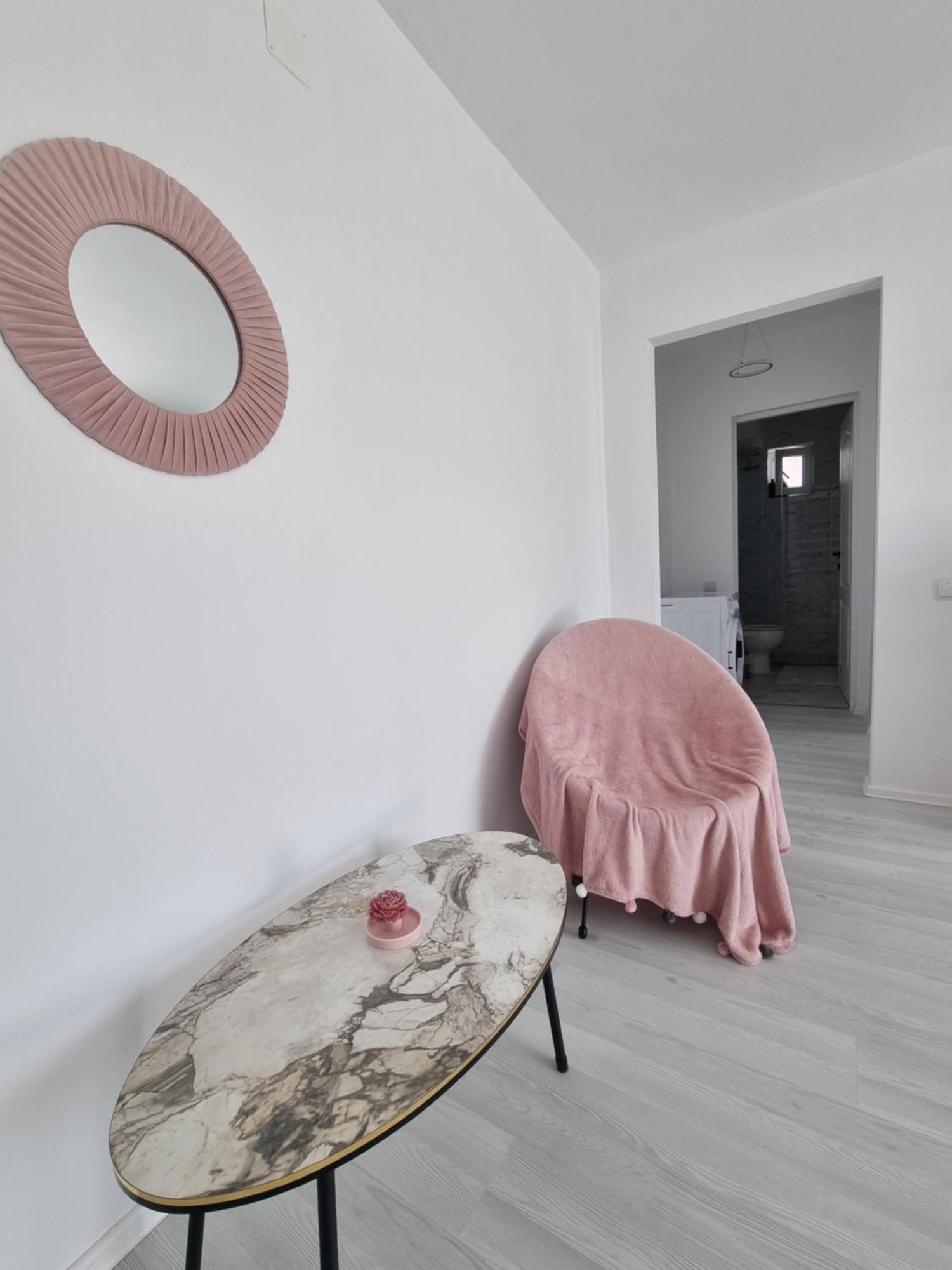 Apartament Central Pe Pietonala Nr2 Хунедоара Екстериор снимка