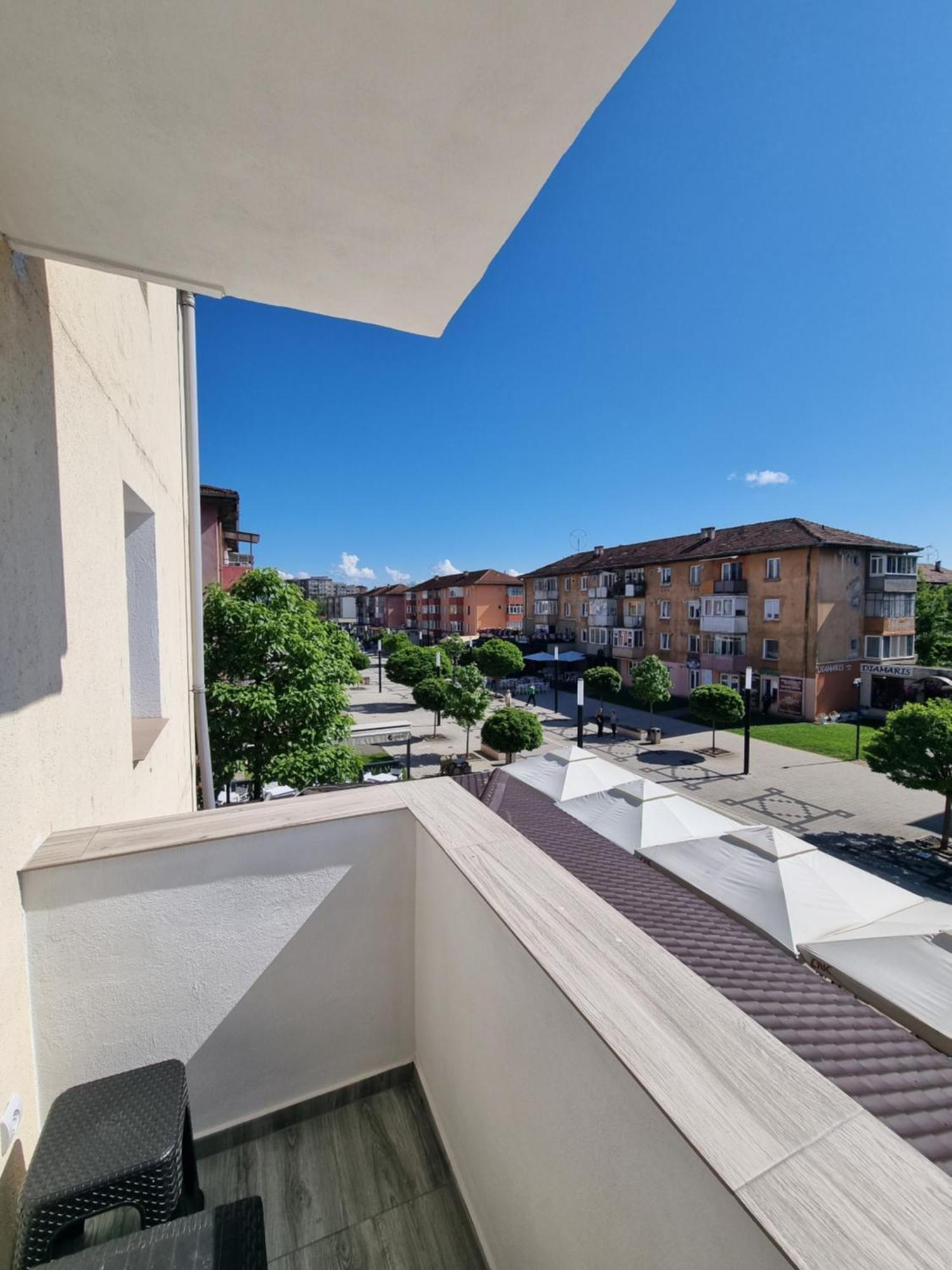 Apartament Central Pe Pietonala Nr2 Хунедоара Екстериор снимка
